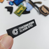 Écussons et étiquettes en PVC souple 3D personnalisés avec logo pour vêtements, chaussures - Lavables, couleur personnalisée