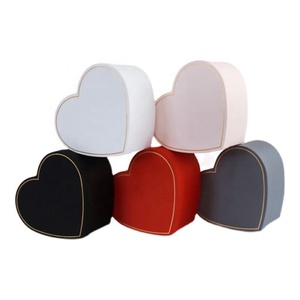 <span class=keywords><strong>Caja</strong></span> <span class=keywords><strong>de</strong></span> Cartón <span class=keywords><strong>con</strong></span> Forma <span class=keywords><strong>de</strong></span> Corazón y Tapa Transparente para Regalos <span class=keywords><strong>de</strong></span> Boda, <span class=keywords><strong>Dulces</strong></span>, <span class=keywords><strong>con</strong></span> Sabor Romántico a Fresa y Flores - Product Image 5