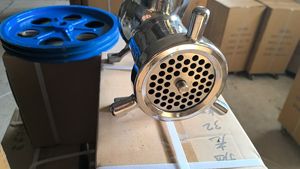 <span class=keywords><strong>Picadora</strong></span> <span class=keywords><strong>de</strong></span> <span class=keywords><strong>Carne</strong></span> <span class=keywords><strong>Manual</strong></span> <span class=keywords><strong>de</strong></span> Acero Inoxidable, <span class=keywords><strong>Embutidora</strong></span> <span class=keywords><strong>de</strong></span> Salchichas Eléctrica para Perros o Animales para Uso en la Cocina - Product Image 3