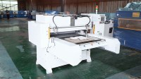 Presse de découpe hydraulique industrielle à course réglable pour découpe de précision de plastique, mousse, papier, joint, cuir, carton
