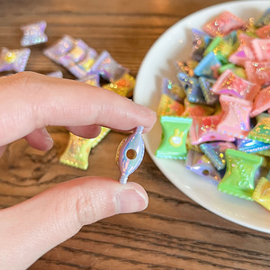 ลูกปัดทรงสี่เหลี่ยมแบบรูตรงสำหรับงานประดิษฐ์ทำมือวัสดุเชือกผูกผมทำจากอะคริลิครูปลูกกวาด - Product Image 2