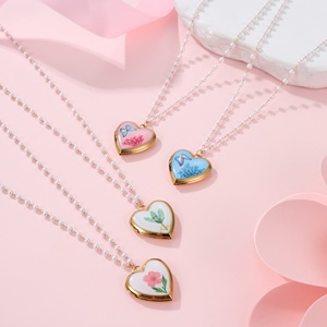 <span class=keywords><strong>Collier</strong></span> pendentif photo personnalisé en acier inoxydable avec chaîne de perles, papillon, fleur <span class=keywords><strong>d</strong></span>'anniversaire, cœur, pour cadeau - Product Image 2