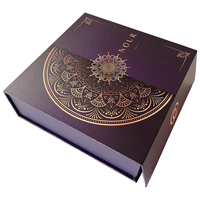 Boîte rigide à rabat magnétique avec impression mandala en feuille d'or personnalisée, finition mate violette pour emballages de luxe de produits de beauté et de bijoux