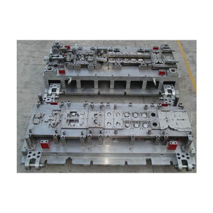 Fá<span class=keywords><strong>brica</strong></span> de moldes de punzonado de metal Personalizado hoja de metal de estampación de prensa Die barato metal de estampación - Product Image 1