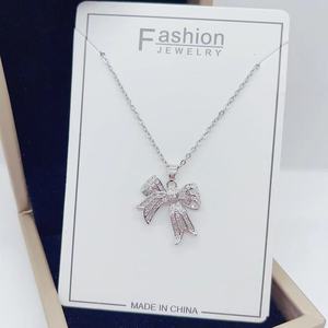 Chic Luxe En Laiton Plaqué Or Papillon Arc Zircon Collier Élégant Femmes Bijoux Collier - Product Image 4