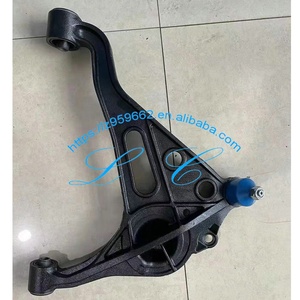 45202-65D00 Suzuki Grand <span class=keywords><strong>Vitara</strong></span> <span class=keywords><strong>1998</strong></span> 2006 braccio inferiore 45201-65D00 45202-65D01 45202-67D00 braccio Sub-assy - Product Image 3