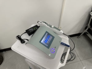 Appareil de mésothérapie sans aiguille MESO SKIN 2026, pistolet à nano-aiguilles pour hydrater la peau, injecteur d'eau, pistolet de mésothérapie sans aiguille, rajeunissement de la peau - Product Image 3