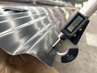 Panneau ondulé galvanisé 0,2-0,8 mm résistant aux intempéries pour la construction de toitures, de murs et de revêtements de bâtiments agricoles