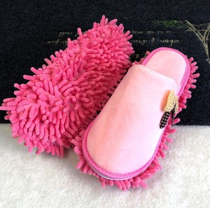 Pantofole da Casa Calde e Confortevoli in Peluche con Punta Aperta per Pulizie e Lavaggio, Ideali per Inverno, Primavera e Autunno, con Fiocco, Personalizzabili con Logo - Product Image 3