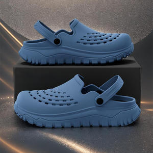 Мужские сабо на платформе с закрытым носком - Product Image 1