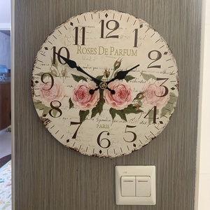 Hiện Đại Mdf Hoa Trang Trí Đồng Hồ Treo Tường Thạch Anh Mặt Duy Nhất Thiết Kế Kỹ Thuật Số Cho Phòng Khách Với Mô Hình Nhà Máy - Product Image 2