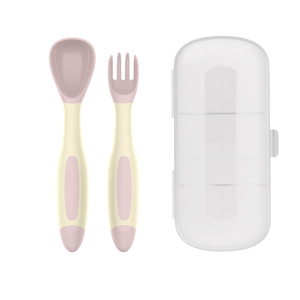 Juego de Cuchara y Tenedor para Bebés y Niños, de Silicona Suave y Flexible, Kit de Cubiertos para la Alimentación y Entrenamiento de Niños Pequeños - Product Image 6