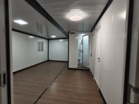 Maison conteneur moderne, mobile, préfabriquée et extensible trois-en-un avec solutions d'aménagement pour chambre, hôtel et bureau à domicile