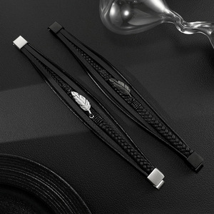 Vente en gros d'accessoires européens et américains: bracelets en plumes à la mode et polyvalents, cuir tressé multicouche à la mode - Product Image 6