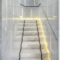 Escalier en spirale sculptural moderne de luxe avec éclairage LED, escalier flottant en marbre Pantogonia illuminé