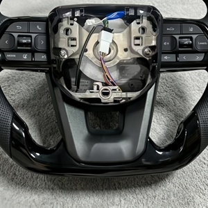 Volant de voiture personnalisé noir piano pour <span class=keywords><strong>Toyota</strong></span> LC300, LC79, LC70, Camry, LC500, 500h (2016-2026) – Amélioration intérieure - Product Image 4