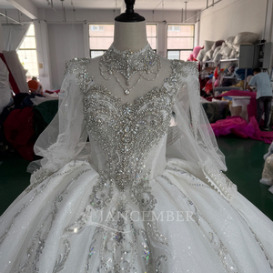 Vestido de Novia Barroco Impresionante con Cuello Barco, Manga Corta con Ilusión de Transparencia y Apliques, Ideal para Fiestas y Bodas, para Novias Musulmanas Modestas, Modelo MC060 - Product Image 6