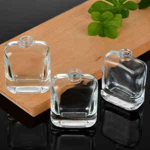 Botella de Perfume de Vidrio Vacía de 30 ml, Forma Redonda Plana, Envase Cosmético Recargable, Venta al Por Mayor de Fábrica, En Stock - Product Image 4