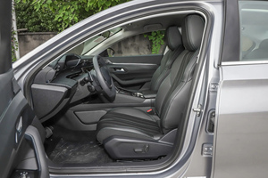 Nouvelle berline Peugeot 508L 2025 du fabricant Dongfeng – Voiture chinoise <span class=keywords><strong>d</strong></span>'<span class=keywords><strong>occasion</strong></span> à essence, <span class=keywords><strong>automatique</strong></span>, bon marché - Product Image 5