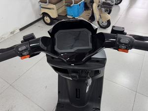 <span class=keywords><strong>Moto</strong></span> Électrique Adulte la Plus Vendue avec Moteur 1500W, <span class=keywords><strong>Batterie</strong></span> 72V20A et Autonomie de 70 km/h - Product Image 6