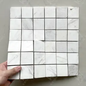 Foshan fabbrica bianco grigio mattonelle di mosaico di marmo per la parete del bagno