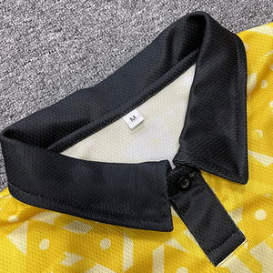 Parche personalizado diseño de logotipo patrón de sublimación y nombre amarillo hombres fútbol camiseta de fútbol - Product Image 5