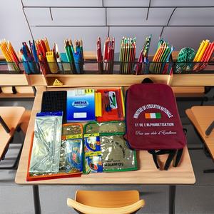Côte d'Ivoire Haïti Gouvernement Bid CM1 <span class=keywords><strong>CM2</strong></span> Étudiant <span class=keywords><strong>Sac</strong></span> D'école Kit Papeterie Ensemble <span class=keywords><strong>pour</strong></span> Enfants - Product Image 3
