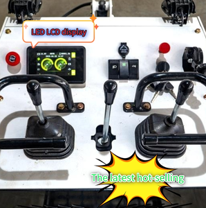 Spedizione Gratuita Minipala Cingolata V1000 con Operatore in Piedi e Forche per Tronchi, Mini Pala Gommata Diesel - Product Image 5