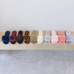 2026 nouvelle peluche de couleur unie intérieure pour pantoufles chaud anti-dérapant pour un usage domestique épaissi conception de fourrure de mode - Product Image 2
