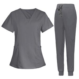 Ensemble de deux pièces de blouses d'isolement à manches courtes avec logo personnalisé haut de gamme pour infirmières, personnel vétérinaire et personnel hospitalier - Product Image 6
