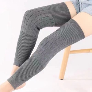 Otoño Invierno calidez para hombres mujeres engrosada rodilla cubierta antideslizante forro polar protectores de piernas contra el frío viejo - Product Image 5