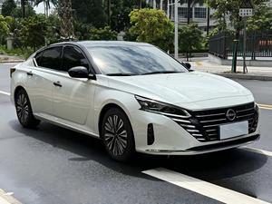 นิสสัน เทียน่า อัลติมา ปี 2022 รุ่น 2.0 CVT XL-TLS เกียร์อัตโนมัติ พวงมาลัยซ้าย 4 ประตู 5 ที่นั่ง ซีดาน พร้อมคุณสมบัติภายนอกและพื้นที่ภายใน - Product Image 3