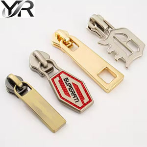 حقيبة يد بشعار مخصص مع إكسسوارات حقيبة ديي - Product Image 3