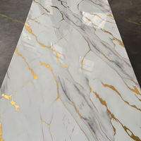 Premium 2.5mm 2.7mm 3mm Tebal Permukaan Mengkilap MOQ Rendah Eropa Motif Marmer PVC Tangga Kamar Mandi Gudang
