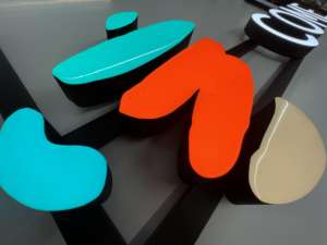 Enseigne publicitaire rétroéclairée en acier inoxydable personnalisée enseigne de lettres à DEL d'extérieur Lettre de canal à DEL 3D pour nom de supermarché - Product Image 3