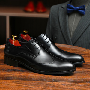 Zapatos casuales de plataforma de diseño clásico y alta calidad para hombre, de cuero genuino, estilo business casual, de cuero brillante. - Product Image 1