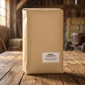 Heno de Timothy Ligero y Ecológico Nórdico, Bolsa de Papel de 10 kg de LT para Animales Pequeños - Product Image 3