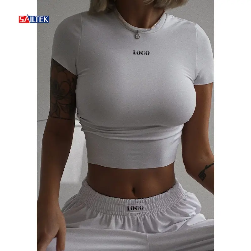 2024 Custom Logo Vrouwen Crop Top Woman Groothandel Hoge Kwaliteit Comfy Katoen Sexy Crop Tops Voor Vrouwen