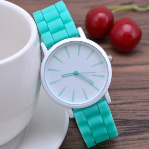 Reloj de Silicona Ultrafino Clásico, Reloj de Cuarzo Geneva Jelly para Mujeres Estudiantes, Reloj de Pulsera para Damas, Venta al Por Mayor - Product Image 5