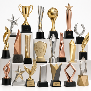 Trophées personnalisés créatifs en métal, design abstrait 3D avec gravure pour la promotion de la marque, les cérémonies et la reconnaissance des équipes - Product Image 1