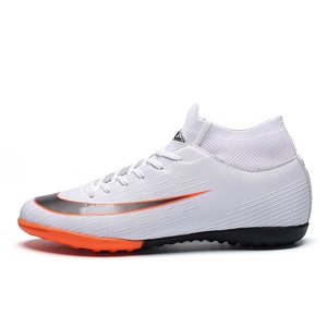 <span class=keywords><strong>Scarpe</strong></span> <span class=keywords><strong>da</strong></span> <span class=keywords><strong>Calcio</strong></span> Superfly Factory <span class=keywords><strong>con</strong></span> Calzino Alto, Vendita all'Ingrosso, Nuovo Design Personalizzato, <span class=keywords><strong>Scarpe</strong></span> Sportive <span class=keywords><strong>da</strong></span> Uomo per Interno ed Esterno Made in China - Product Image 6
