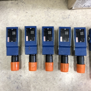 ZDB6VA2-4X/200V R900409886 ZDB6VA2-42/200V ZDBLVA2-4X ZDB6VA2 ผลิตในเยอรมนี มีสินค้าในสต็อก ราคาแข่งขันได้ - Product Image 4