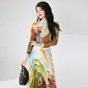 ชุดเซ็ตสองชิ้นสำหรับผู้หญิง ลายจีบแบบมิยาเกะ วินเทจ คุณภาพสูง ปรับแต่งได้ เสื้อยืดลำลองและกระโปรง ไซส์พลัส เป็นมิตรกับสิ่งแวดล้อม - Product Image 4