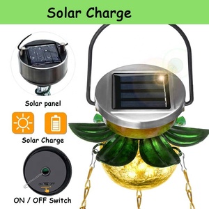 Bains d'oiseaux d'extérieur avec lumières solaires, bains d'oiseaux suspendus pour l'extérieur, mangeoires à oiseaux antiques avec piédestal pour planteur de fleurs pour le jardin - Product Image 4