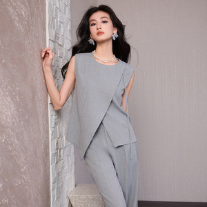 Women's Two Piece Suit Set Sleeveless Asymmetrical Solid Color Breathable No Wrinkle Treatment Leisure Wear - Product Image 3