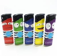 Briquets à gaz jetables en plastique bon marché briquet à flamme au butane rechargeable pour la cuisine briquet électronique unique en gros de Chine
