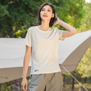 T-<span class=keywords><strong>shirt</strong></span> d'été à séchage rapide pour <span class=keywords><strong>femme</strong></span>, haut décontracté léger en nylon pour sports de plein air ; T-<span class=keywords><strong>shirt</strong></span> de course à col rond pour homme - Product Image 2