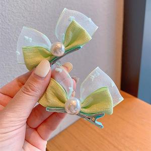 Sweet 2 pcs/set Cinta de doble cara Lazos para el cabello <span class=keywords><strong>Clips</strong></span> Niñas Perlas encantadoras Bowknot Niños Tiny Hairgrips Niños Aleación de cabello - Product Image 1