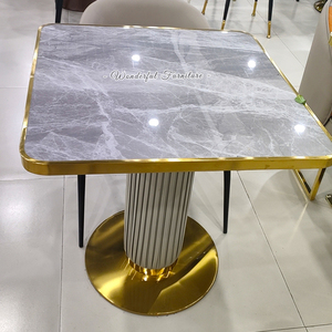 Table basse design à base de pilier, table basse en pierre dorée durable et carrée avec miroir - Product Image 6
