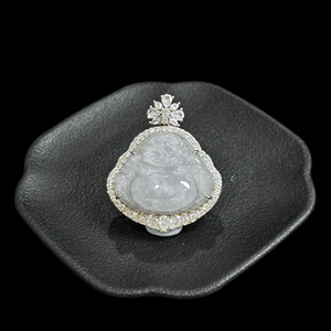 Pendentif <span class=keywords><strong>Bouddha</strong></span> rieur en jadéite birmane naturelle de qualité A, glacé et hautement transparent, serti de zircon en <span class=keywords><strong>argent</strong></span> sterling 925. - Product Image 3